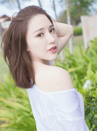 女生把快子放屁功能界面